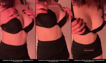 Ada’nın Sakso Konuşması Çıplak Bedeni